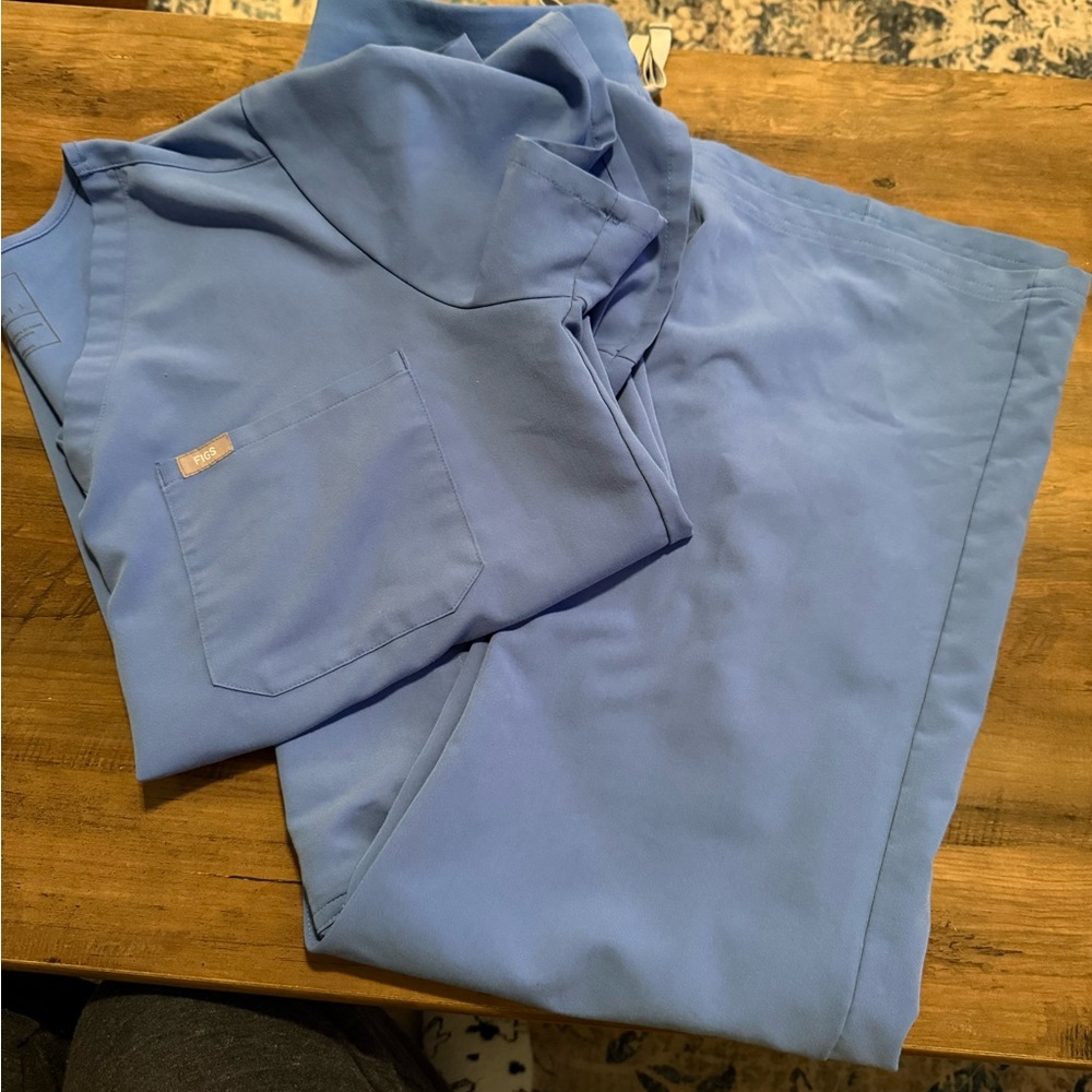Figs Blue Scrub Set